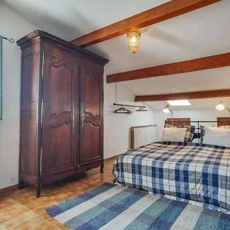 Cozy On The First Floor, Within Walking Distance Of Vachères