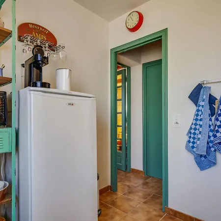 Βίλα Cozy On The First Floor, Within Walking Distance Of *